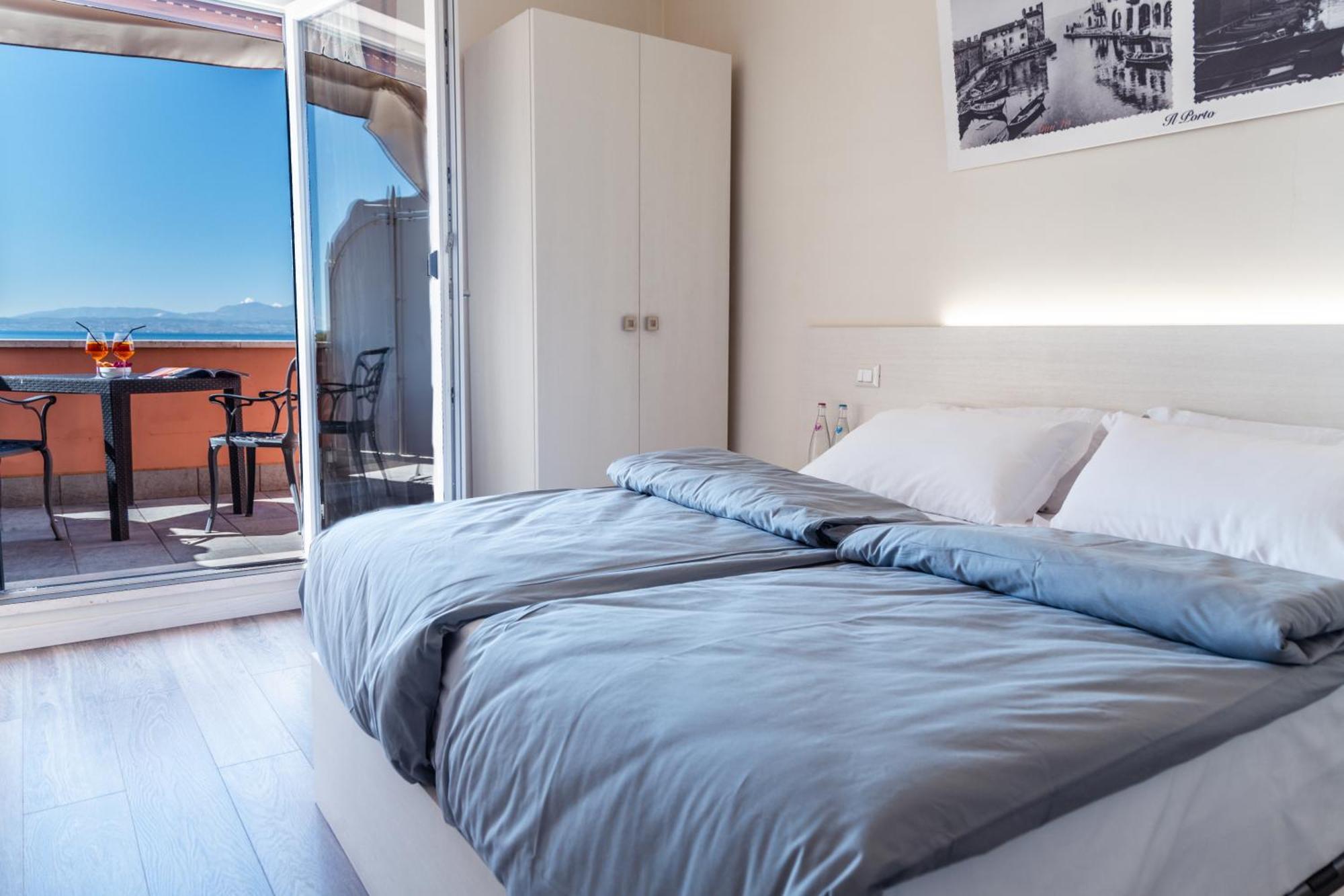 Albergo Cristina Lazise Exterior photo